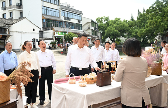习近平在浙江考察时强调 始终干在实处走在前列勇立潮头 奋力谱写中国式现代化浙江新篇章 返京途中在山东枣庄考察